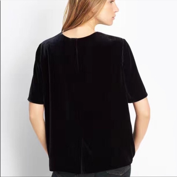 VINCE Women’s Navy Midnight Blue Velvet Top Blouse Short Sleeve Size Small - Picture 4 of 11